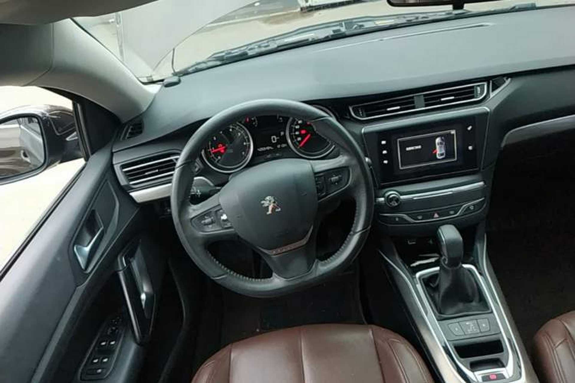 Used Peugeot 408 2015 1.2T Automatic Luxury Edition Steering Wheel
