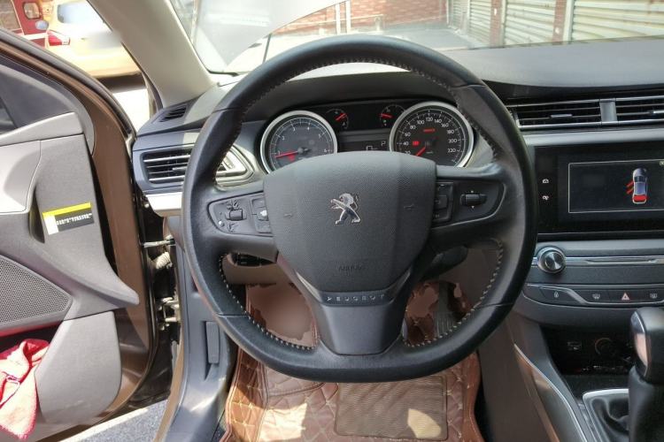 Used Peugeot 408 2015 1.2T Automatic Luxury Edition Steering Wheel