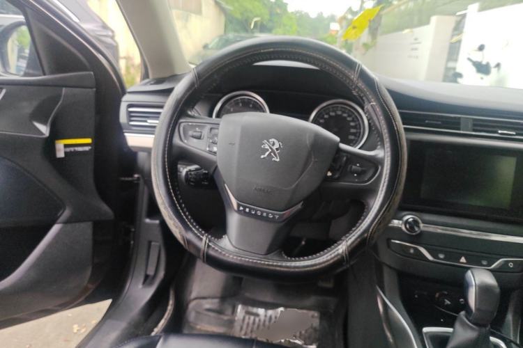 Used Peugeot 408 2015 1.2T Automatic Luxury Edition Steering Wheel