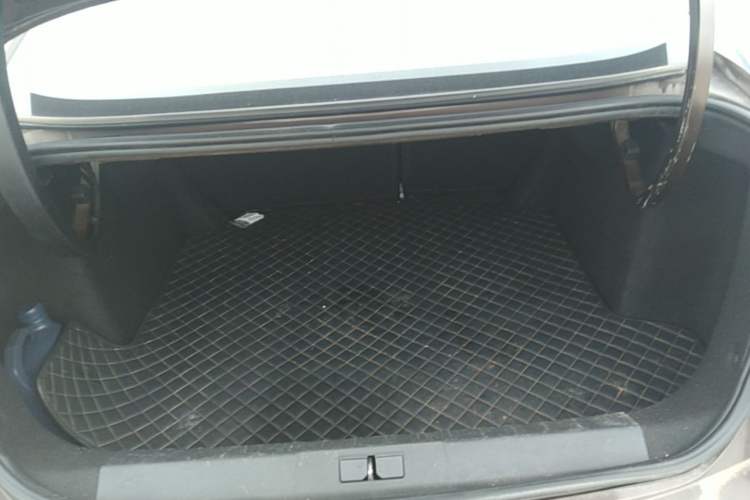 Used Peugeot 408 2015 1.2T Automatic Luxury Edition Trunk
