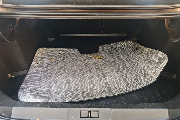 Used Peugeot 408 2015 1.2T Automatic Luxury Edition Trunk