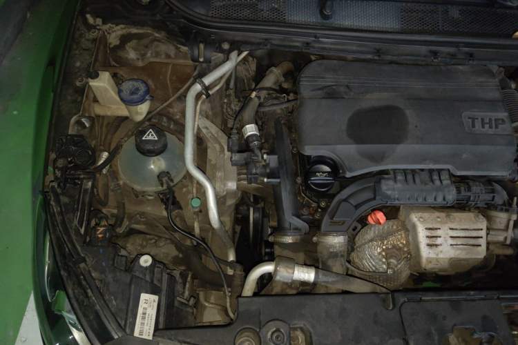 Used Peugeot 408 2015 1.2T Automatic Luxury Edition Engine Bay Right
