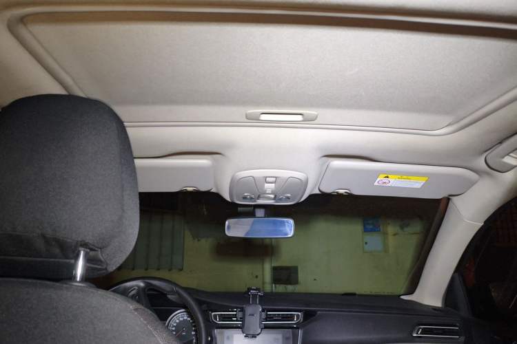 Used Peugeot 408 2015 1.2T Automatic Luxury Edition Headliner