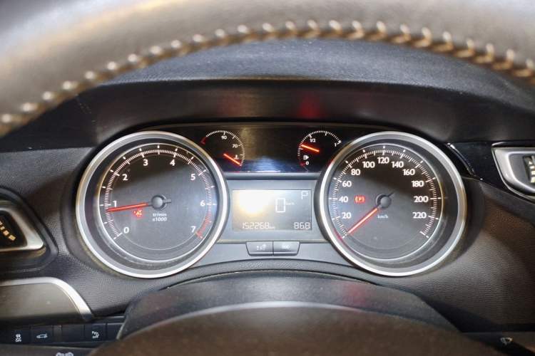 Used Peugeot 408 2015 1.2T Automatic Luxury Edition Instrument Cluster
