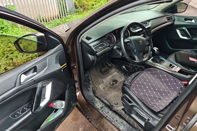 Used Peugeot 408 2015 1.2T Automatic Luxury Edition Driver Seat