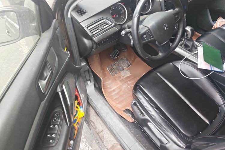 Used Peugeot 408 2015 1.2T Automatic Luxury Edition Driver Seat
