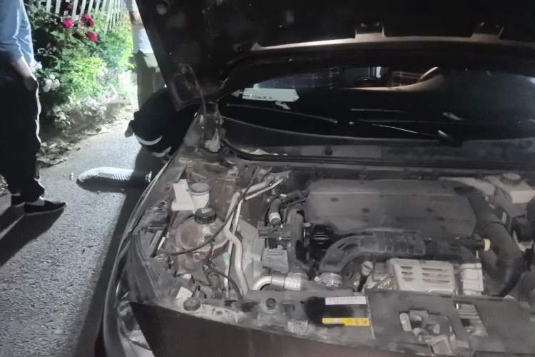 Used Peugeot 408 2015 1.2T Automatic Luxury Edition Engine Bay Right