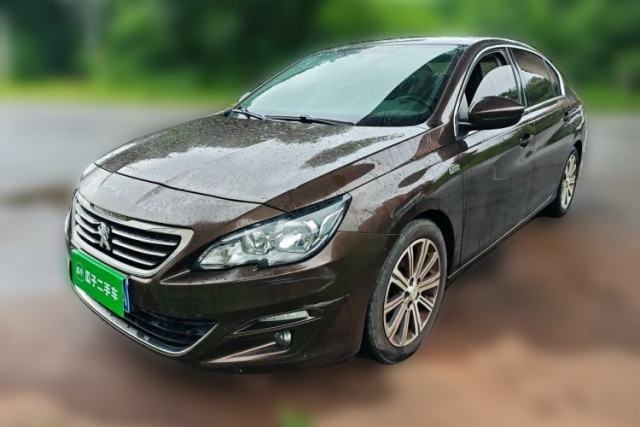 Ojetý Peugeot 408 2015 1.2T Automatic Luxury Edition