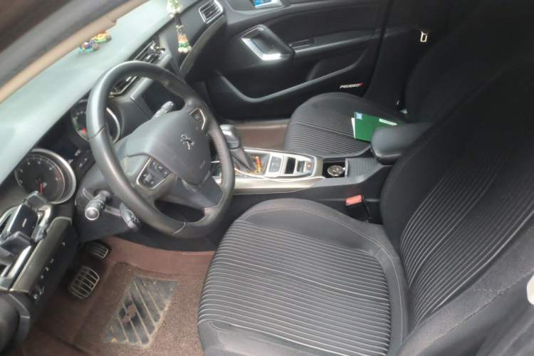 Used Peugeot 408 2015 1.2T Automatic Luxury Edition Left Front Seat
