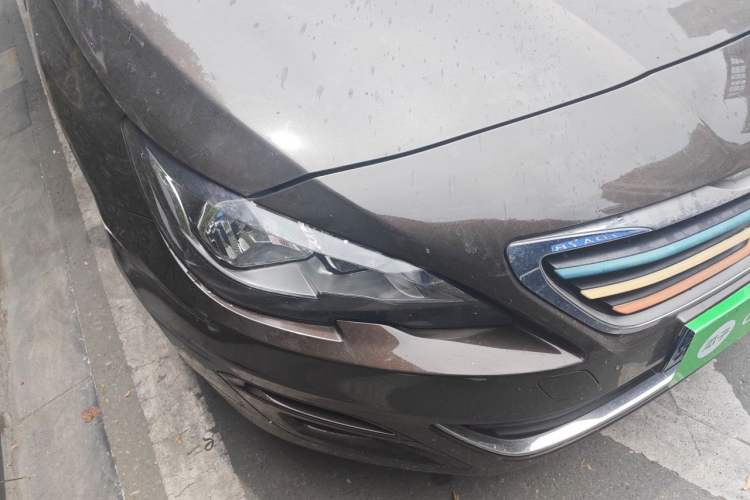 Used Peugeot 408 2015 1.2T Automatic Luxury Edition Right Front Headlight