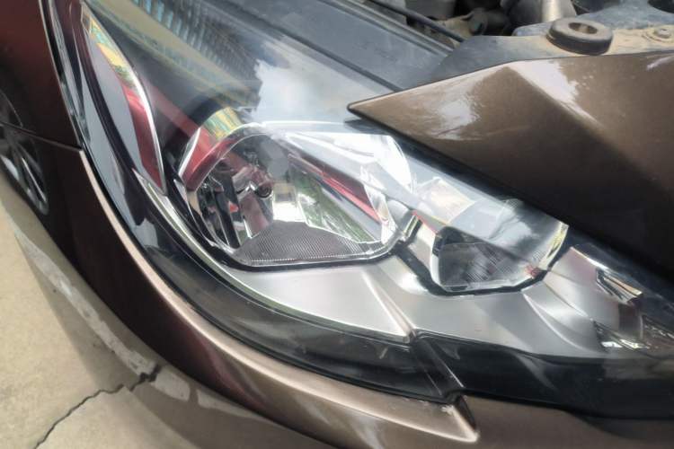 Used Peugeot 408 2015 1.2T Automatic Luxury Edition Right Front Headlight