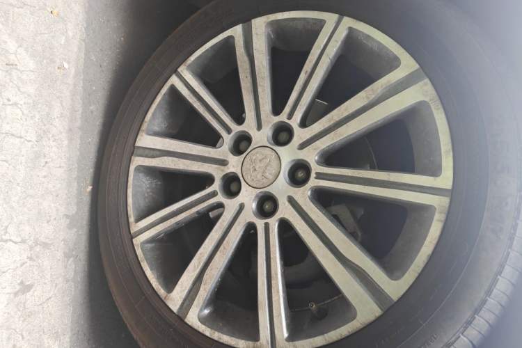 Used Peugeot 408 2015 1.2T Automatic Luxury Edition Right Front Wheel Hub