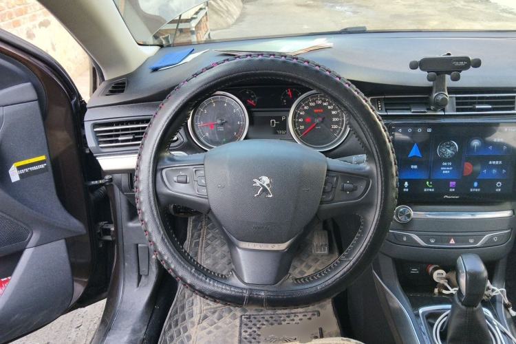 Used Peugeot 408 2015 1.2T Automatic Luxury Edition Steering Wheel