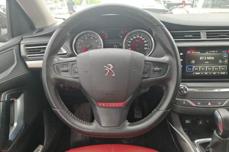 Used Peugeot 408 2015 1.2T Automatic Luxury Edition Steering Wheel