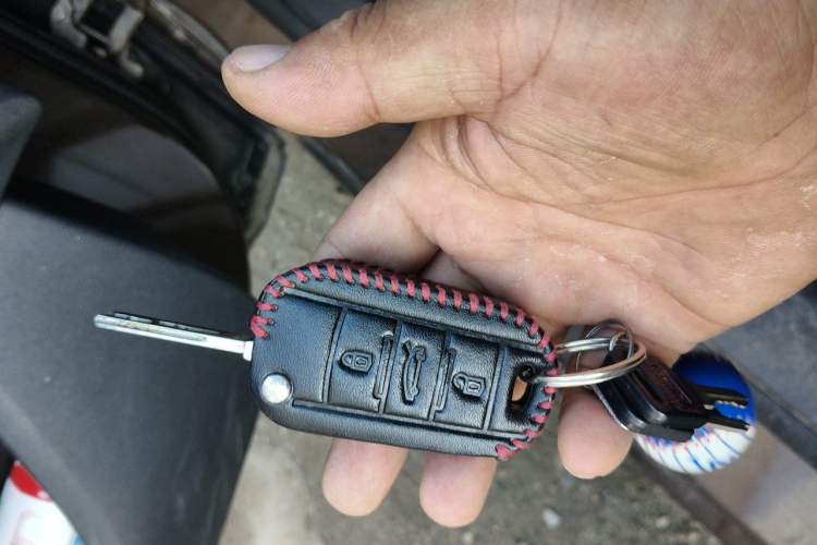 Used Peugeot 408 2015 1.2T Automatic Luxury Edition Vehicle Key
