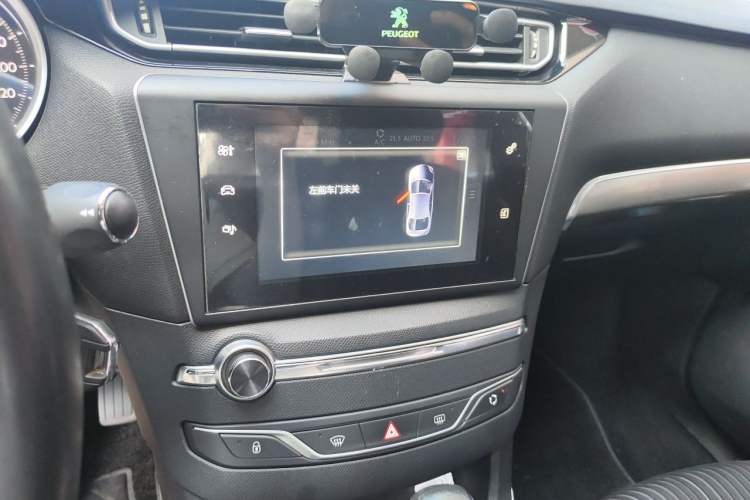 Used Peugeot 408 2015 1.2T Automatic Luxury Edition Audio And AC Panel