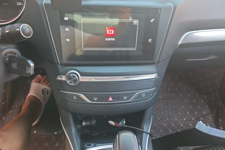 Used Peugeot 408 2015 1.2T Automatic Glory Edition Audio And AC Panel