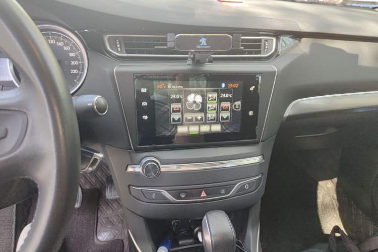 Used Peugeot 408 2015 1.2T Automatic Luxury Edition Audio And AC Panel
