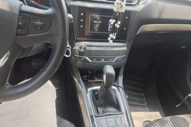 Used Peugeot 408 2015 1.2T Automatic Luxury Edition Audio And AC Panel