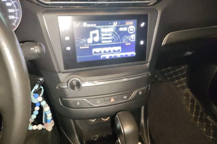 Used Peugeot 408 2015 1.2T Automatic Luxury Edition Audio And AC Panel