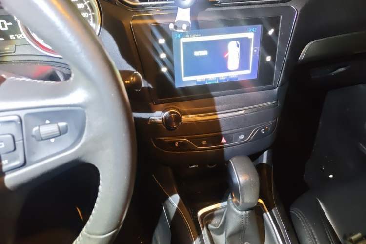 Used Peugeot 408 2015 1.2T Automatic Luxury Edition Audio And AC Panel