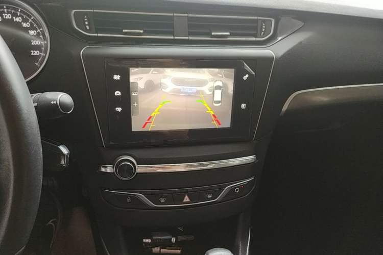 Used Peugeot 408 2015 1.2T Automatic Luxury Edition Audio And AC Panel