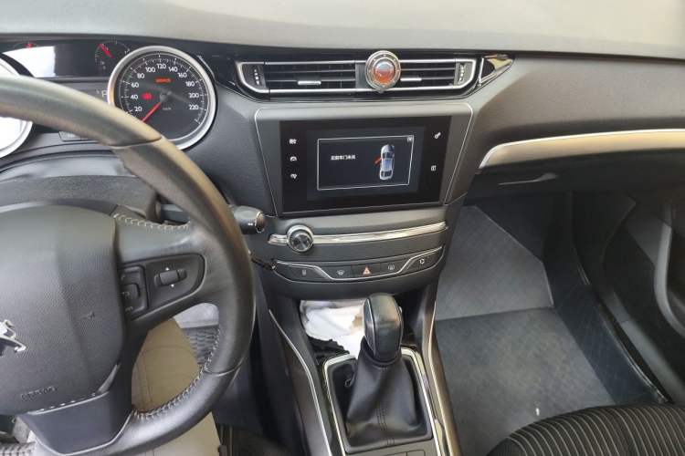 Used Peugeot 408 2015 1.2T Automatic Luxury Edition Audio And AC Panel