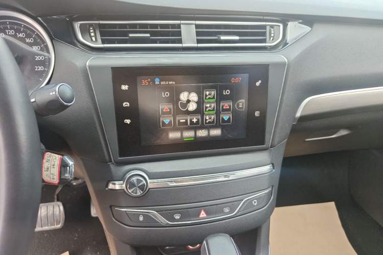 Used Peugeot 408 2015 1.2T Automatic Glory Edition Audio And AC Panel
