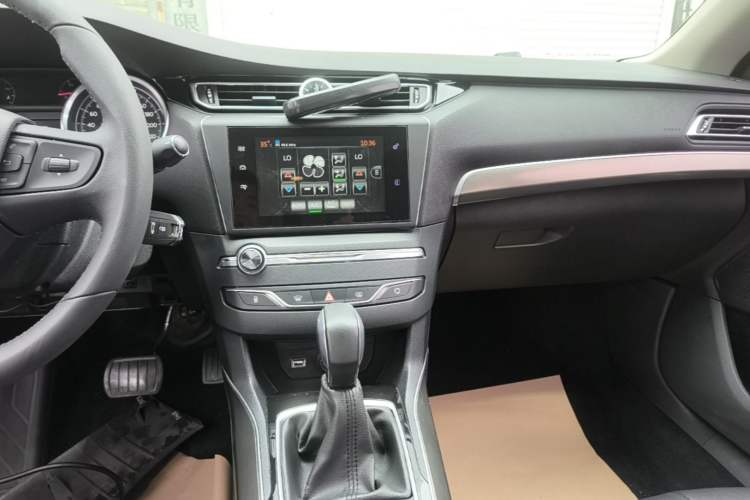 Used Peugeot 408 2015 1.2T Automatic Luxury Edition Audio And AC Panel