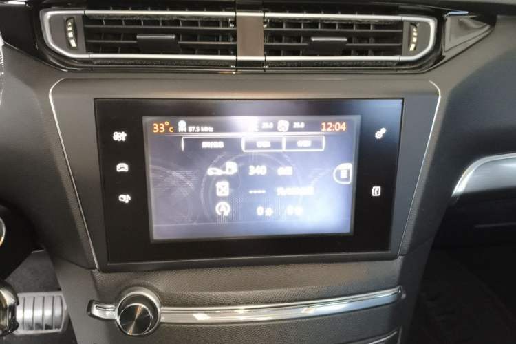 Used Peugeot 408 2015 1.2T Automatic Luxury Edition Audio And AC Panel