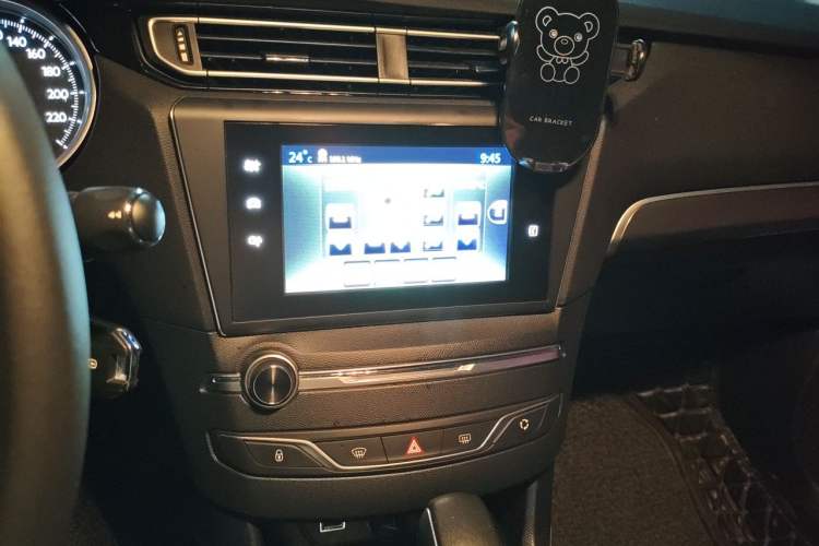 Used Peugeot 408 2015 1.2T Automatic Luxury Edition Audio And AC Panel