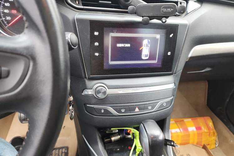 Used Peugeot 408 2015 1.2T Automatic Luxury Edition Audio And AC Panel