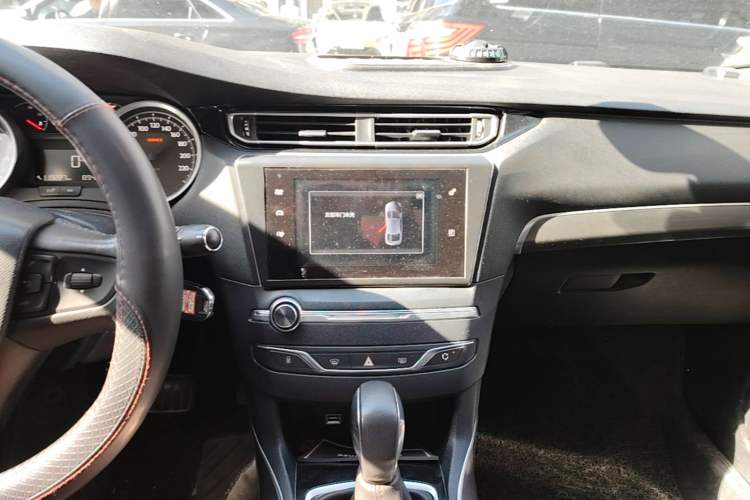 Used Peugeot 408 2015 1.2T Automatic Luxury Edition Audio And AC Panel
