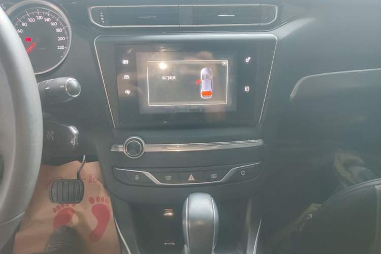 Used Peugeot 408 2015 1.2T Automatic Luxury Edition Audio And AC Panel