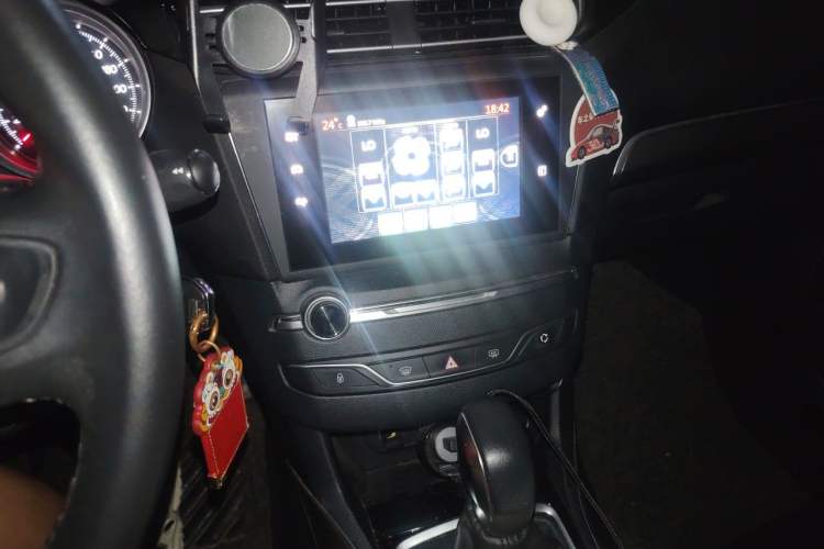Used Peugeot 408 2015 1.2T Automatic Luxury Edition Audio And AC Panel