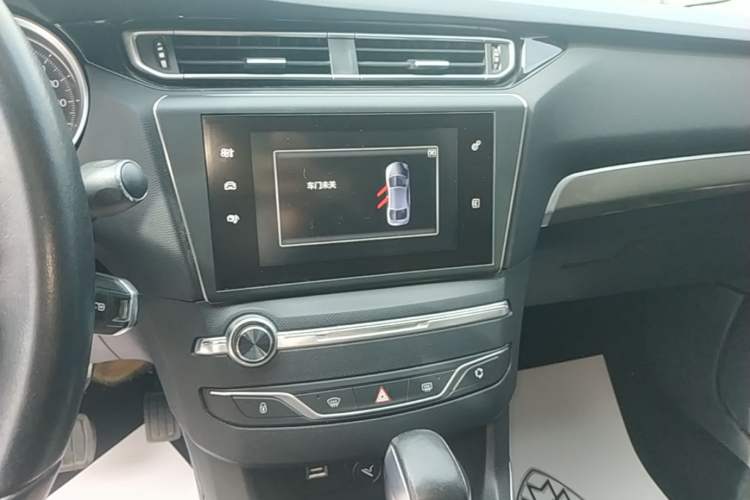 Used Peugeot 408 2015 1.2T Automatic Luxury Edition Audio And AC Panel
