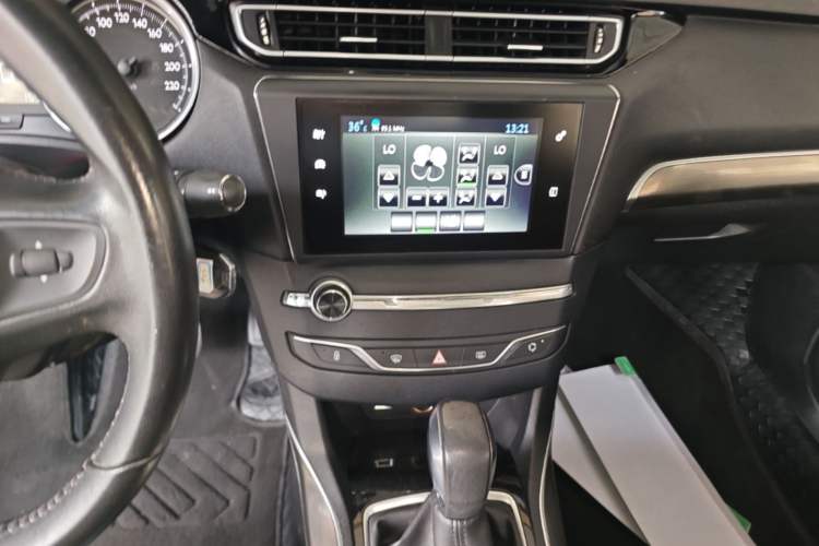 Used Peugeot 408 2015 1.2T Automatic Luxury Edition Audio And AC Panel