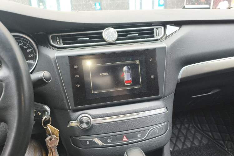 Used Peugeot 408 2015 1.2T Automatic Luxury Edition Audio And AC Panel