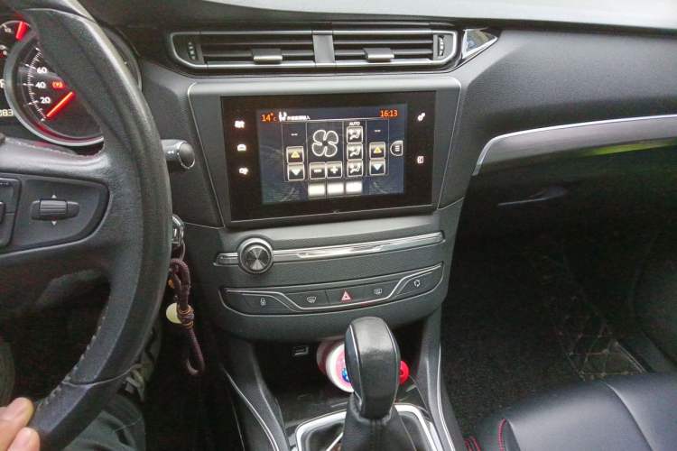 Used Peugeot 408 2015 1.2T Automatic Luxury Edition Audio And AC Panel