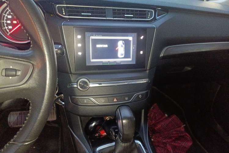 Used Peugeot 408 2015 1.2T Automatic Luxury Edition Audio And AC Panel