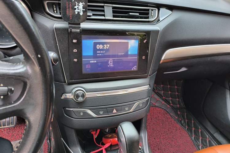 Used Peugeot 408 2015 1.2T Automatic Luxury Edition Audio And AC Panel
