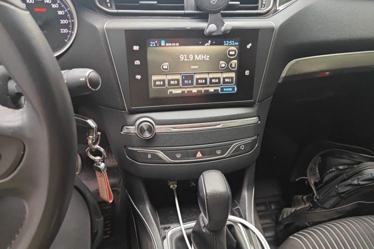 Used Peugeot 408 2015 1.2T Automatic Luxury Edition Audio And AC Panel