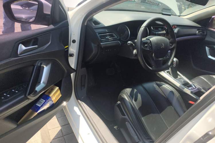 Used Peugeot 408 2015 1.2T Automatic Luxury Edition Driver Seat