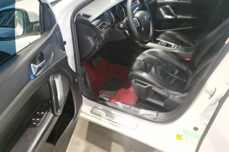 Used Peugeot 408 2015 1.2T Automatic Luxury Edition Driver Seat
