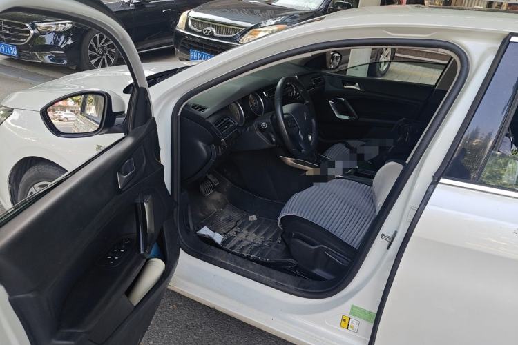 Used Peugeot 408 2015 1.2T Automatic Luxury Edition Driver Seat