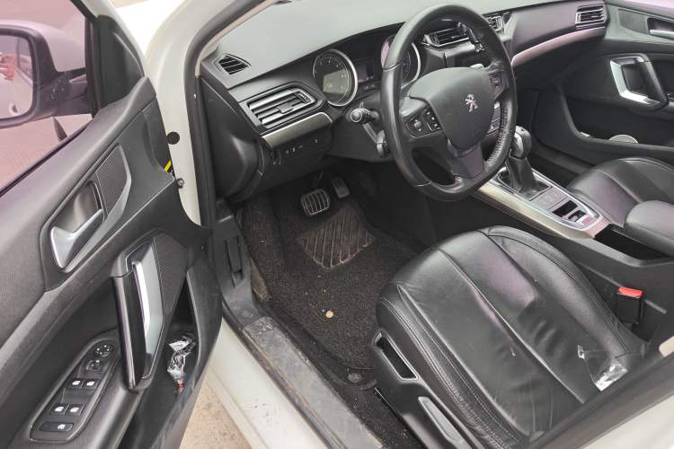 Used Peugeot 408 2015 1.2T Automatic Luxury Edition Driver Seat