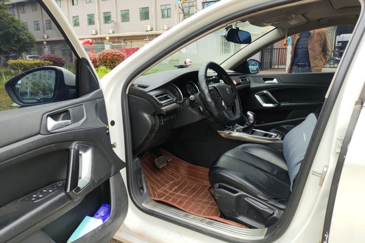 Used Peugeot 408 2015 1.2T Automatic Luxury Edition Driver Seat