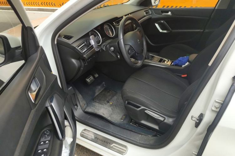Used Peugeot 408 2015 1.2T Automatic Luxury Edition Driver Seat