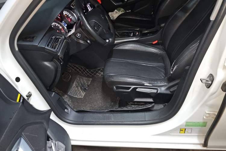 Used Peugeot 408 2015 1.2T Automatic Luxury Edition Driver Seat