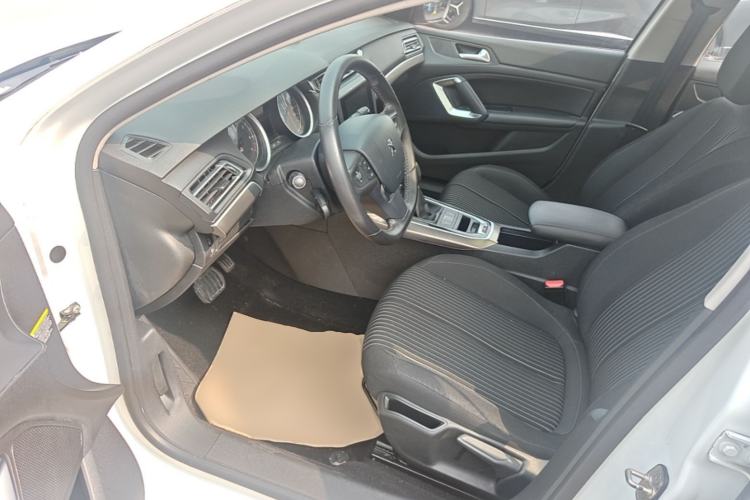 Used Peugeot 408 2015 1.2T Automatic Glory Edition Driver Seat